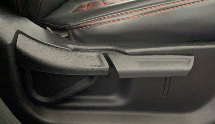 2022 KIA SELTOS HTK 1.5 PETROL, Petrol, Manual, 17,157 km, Driver Side Adjustment Panel