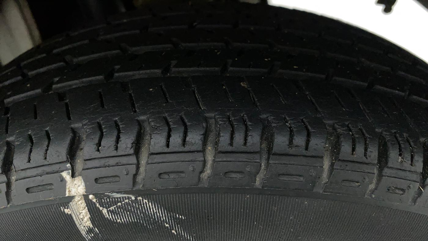 2018 Maruti Alto K10 VXI (O) AMT, Petrol, Automatic, 26,787 km, Left Rear Tyre Tread