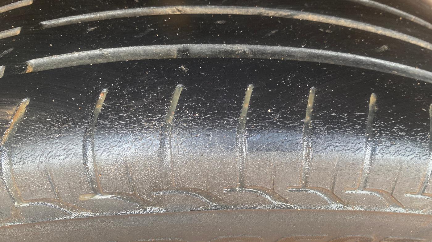 2015 Maruti Swift LXI, Petrol, Manual, 1,13,654 km, Right Rear Tyre Tread