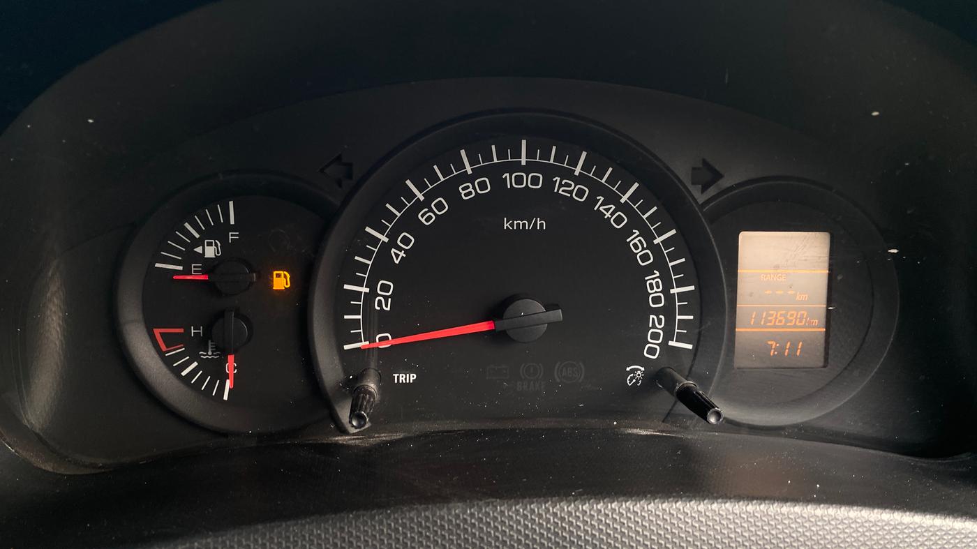 2015 Maruti Swift LXI, Petrol, Manual, 1,13,654 km, Odometer Image