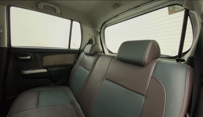 2013 Maruti Wagon R 1.0 VXI, Petrol, Manual, 40,320 km, Right Side Rear Door Cabin