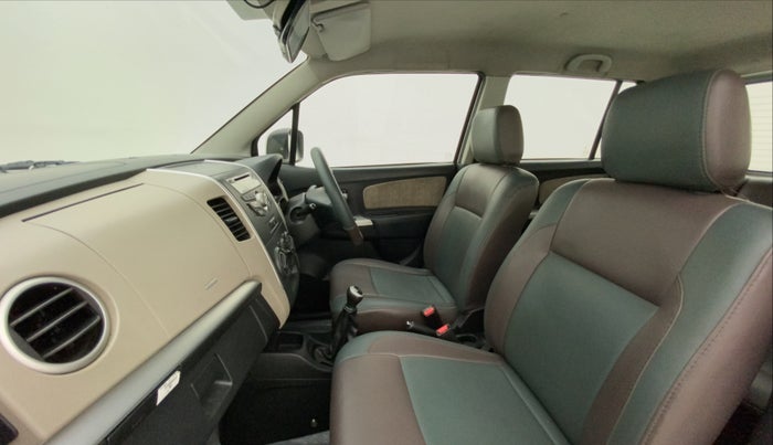 2013 Maruti Wagon R 1.0 VXI, Petrol, Manual, 40,320 km, Right Side Front Door Cabin