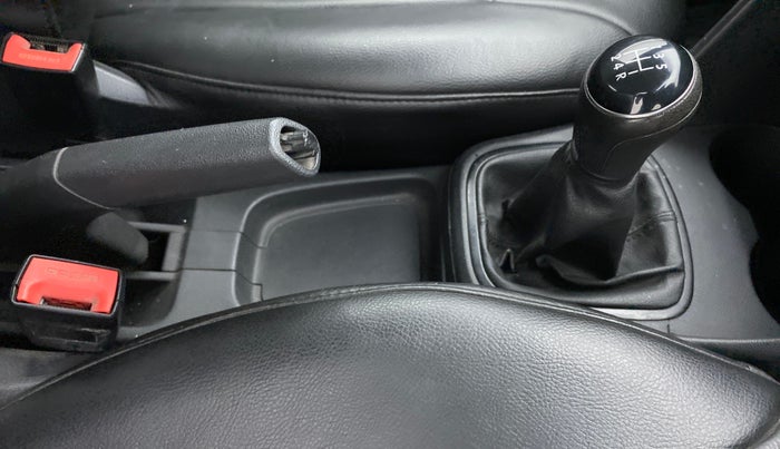 2019 Volkswagen Polo TRENDLINE 1.0L, Petrol, Manual, 49,049 km, Gear Lever