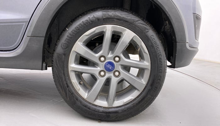 2018 Ford FREESTYLE TITANIUM 1.5 DIESEL, Diesel, Manual, 1,12,544 km, Left Rear Wheel