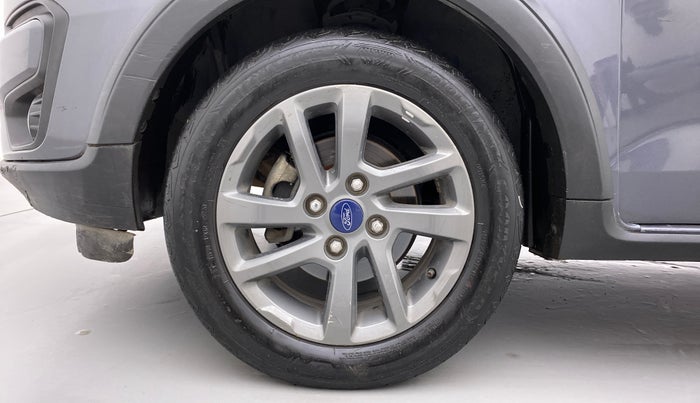 2018 Ford FREESTYLE TITANIUM 1.5 DIESEL, Diesel, Manual, 1,12,544 km, Left Front Wheel