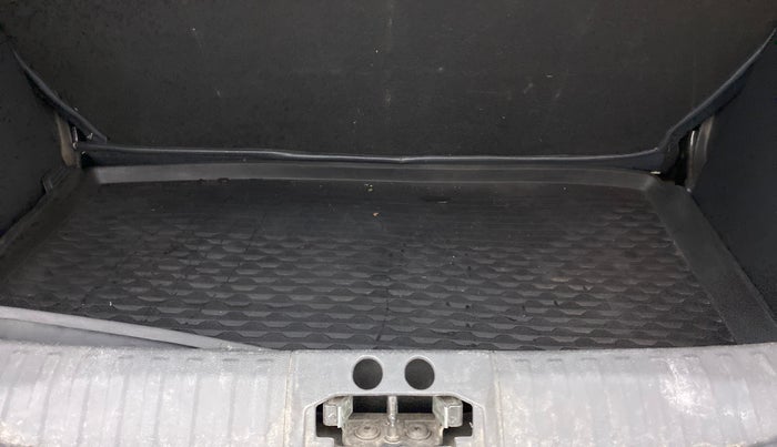 2018 Ford FREESTYLE TITANIUM 1.5 DIESEL, Diesel, Manual, 1,12,544 km, Boot Inside