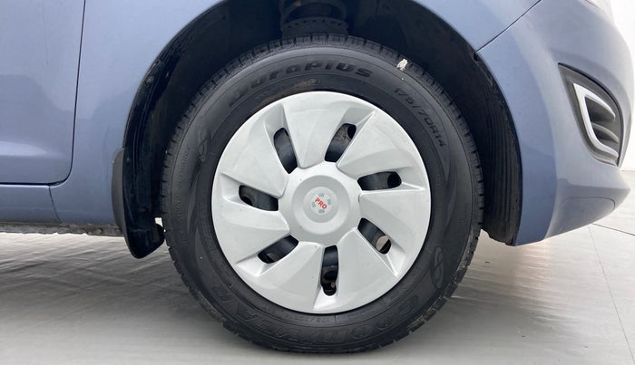 2012 Hyundai i20 MAGNA O 1.2, Petrol, Manual, 56,937 km, Right Front Wheel