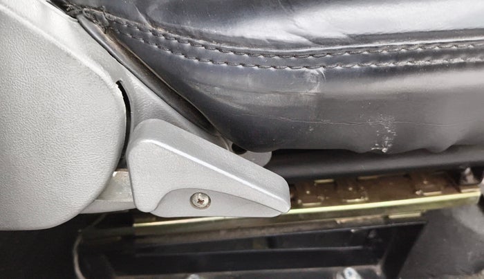 2022 Mahindra Bolero B4, Diesel, Manual, 54,380 km, Driver Side Adjustment Panel