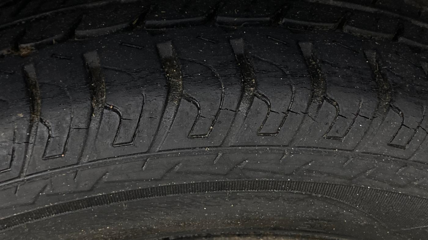 2014 Maruti Wagon R 1.0 VXI, Petrol, Manual, 16,126 km, Left Rear Tyre Tread