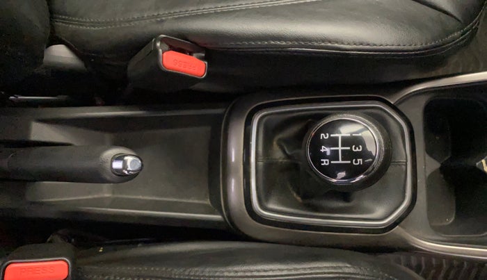 2019 Maruti IGNIS ALPHA 1.2, Petrol, Manual, 26,586 km, Gear Lever