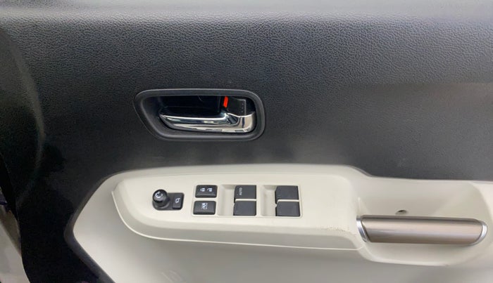 2019 Maruti IGNIS ALPHA 1.2, Petrol, Manual, 26,586 km, Driver Side Door Panels Control