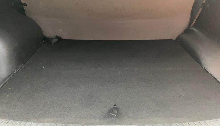 2016 Hyundai Creta SX PLUS 1.6 PETROL, Petrol, Manual, 59,448 km, Boot Inside