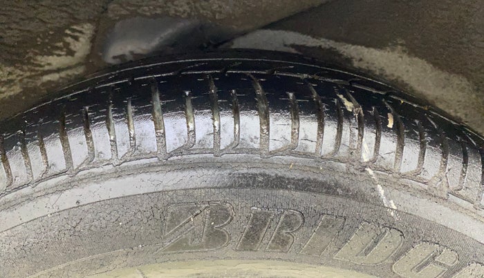 2014 Hyundai i10 SPORTZ 1.1, Petrol, Manual, 40,814 km, Left Rear Tyre Tread