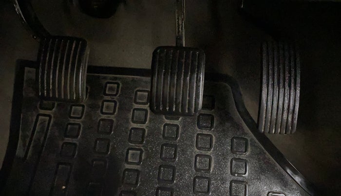 2014 Hyundai i10 SPORTZ 1.1, Petrol, Manual, 40,814 km, Pedals