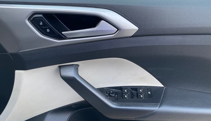2021 Volkswagen TAIGUN GT PLUS 1.5 TSI DSG, Petrol, Automatic, 59,590 km, Driver Side Door Panels Control