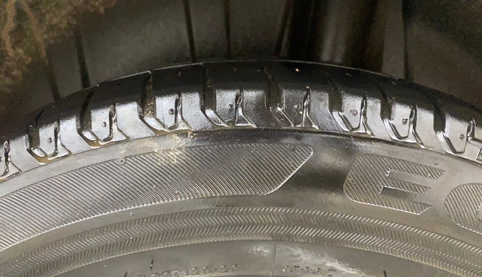 2023 Maruti Ertiga ZXI+ SHVS, Petrol, Manual, 38,152 km, Left Rear Tyre Tread