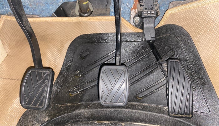 2023 Maruti Ertiga ZXI+ SHVS, Petrol, Manual, 38,152 km, Pedals