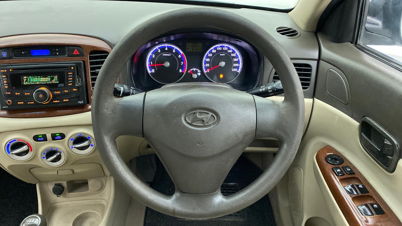 2010 Hyundai Verna TRANSFORM 1.6 VTVT, Petrol, Manual, 63,969 km, Steering Wheel Close Up