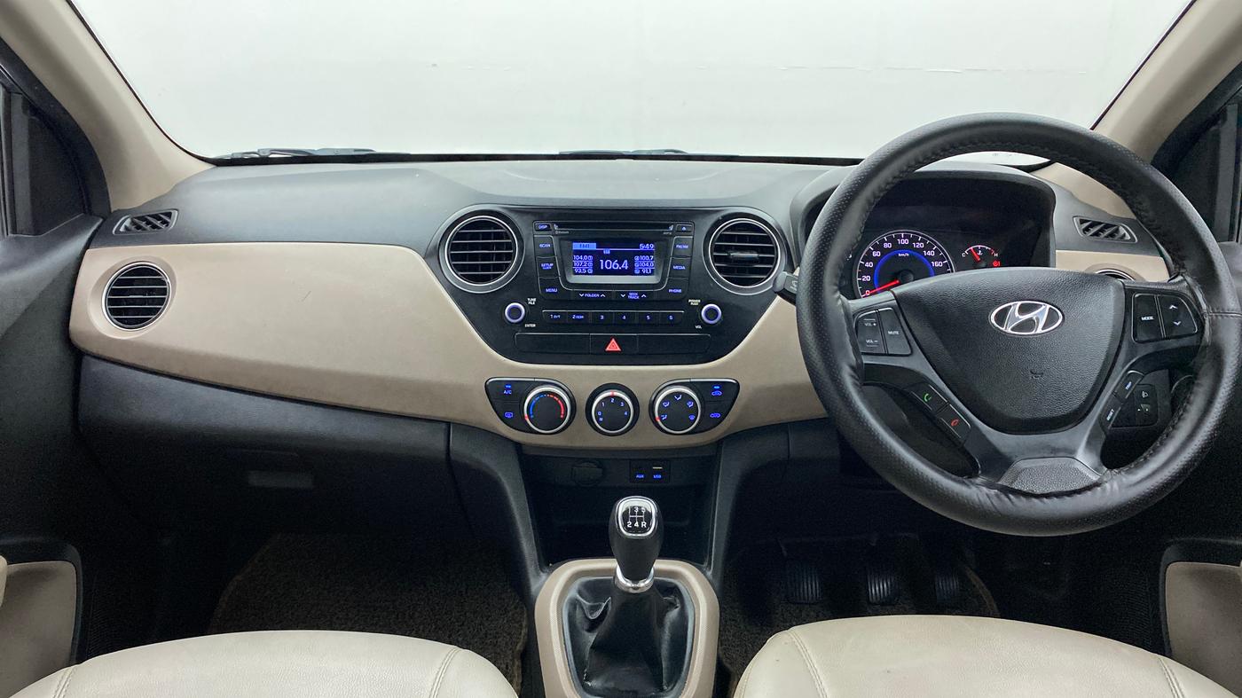 2016 Hyundai Grand i10 SPORTZ 1.2 KAPPA VTVT, Petrol, Manual, 39,206 km, Dashboard