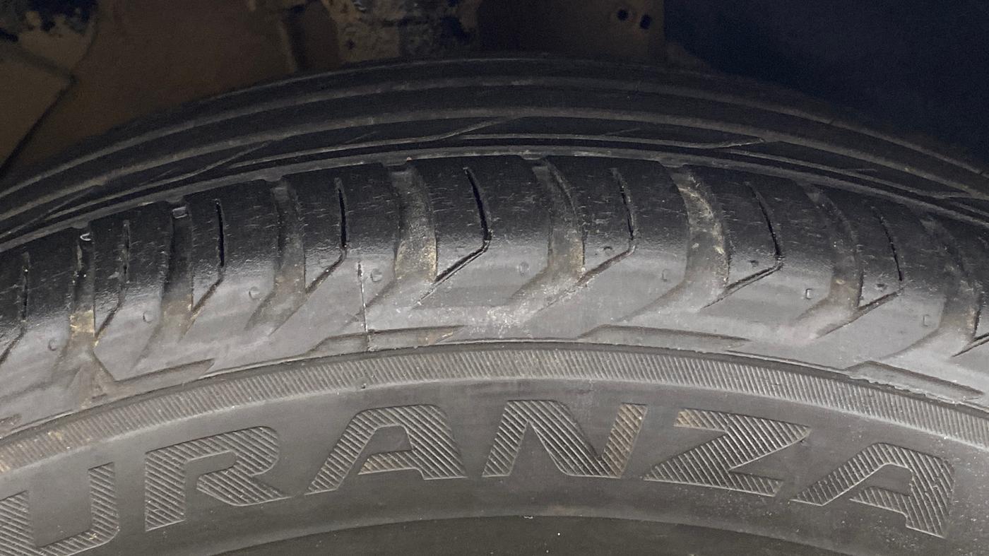 2019 Hyundai Tucson GLS 2WD AT PETROL, Petrol, Automatic, 1,12,737 km, Right Front Tyre Tread