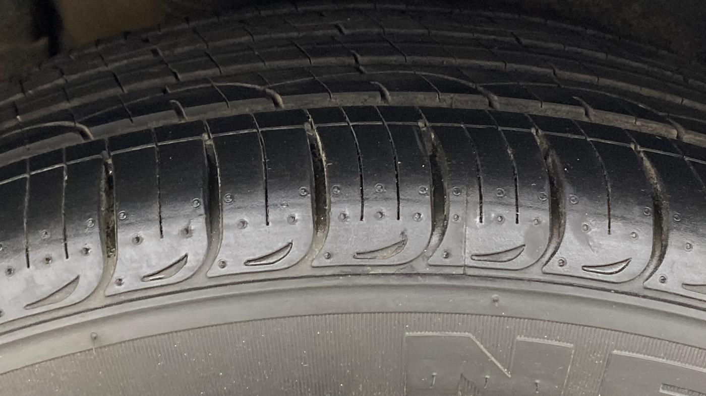 2019 Hyundai Tucson GLS 2WD AT PETROL, Petrol, Automatic, 1,12,737 km, Right Rear Tyre Tread