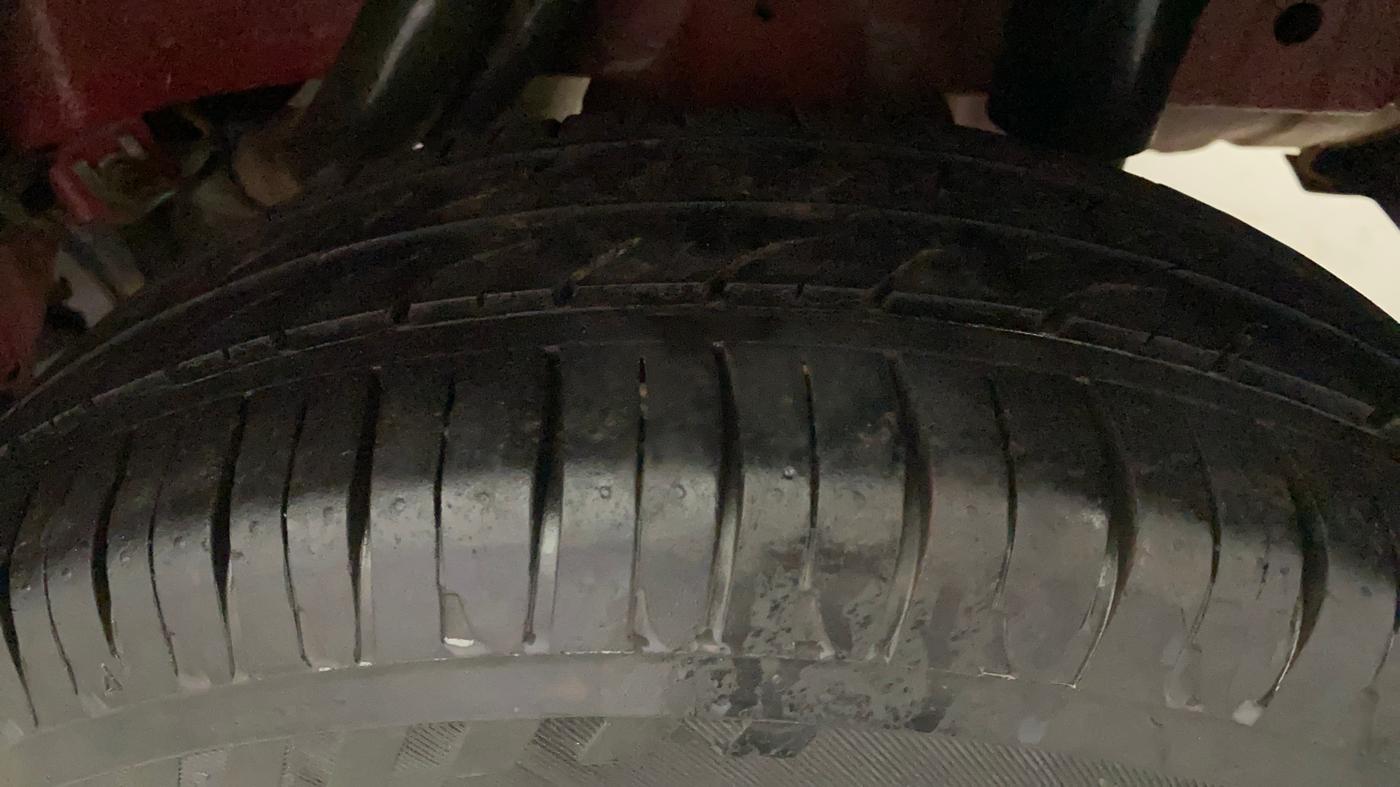 2018 Mahindra KUV 100 NXT K2 P 6 STR, Petrol, Manual, 29,089 km, Left Rear Tyre Tread