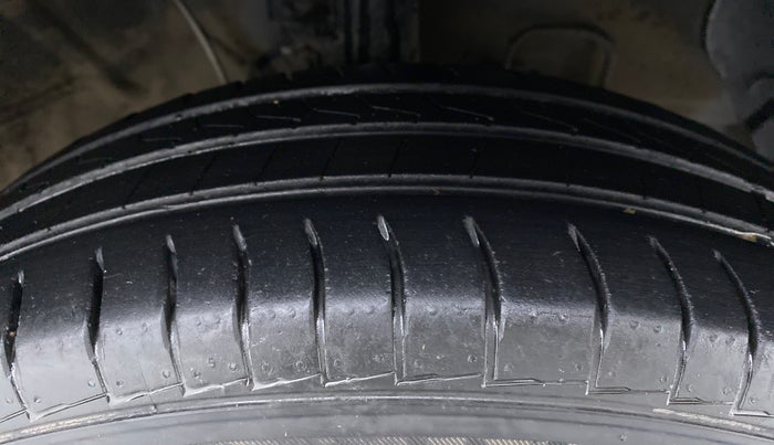 2019 Hyundai NEW SANTRO 1.1 MAGNA MT, Petrol, Manual, 22,871 km, Right Front Tyre Tread