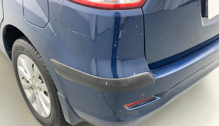 2014 Maruti Ertiga VXI, Petrol, Manual, 61,950 km, Rear bumper - Minor scratches