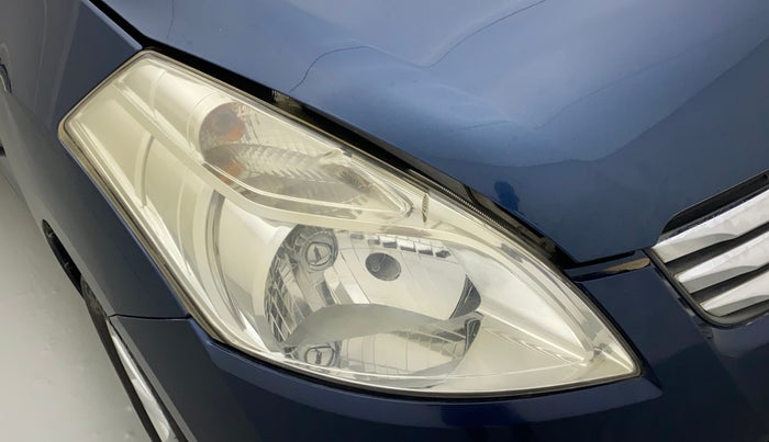 2014 Maruti Ertiga VXI, Petrol, Manual, 61,950 km, Right headlight - Minor scratches