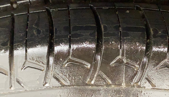 2018 Tata Tiago XT PETROL, Petrol, Manual, 42,758 km, Right Rear Tyre Tread
