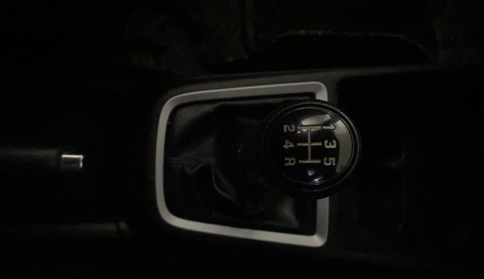 2023 Maruti Swift VXI, Petrol, Manual, 37,670 km, Gear Lever