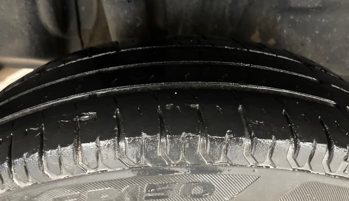 2019 Maruti Swift LXI, Petrol, Manual, 87,691 km, Right Rear Tyre Tread