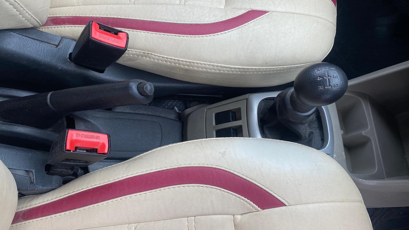 2017 Maruti Alto K10 VXI, Petrol, Manual, 98,670 km, Gear Lever