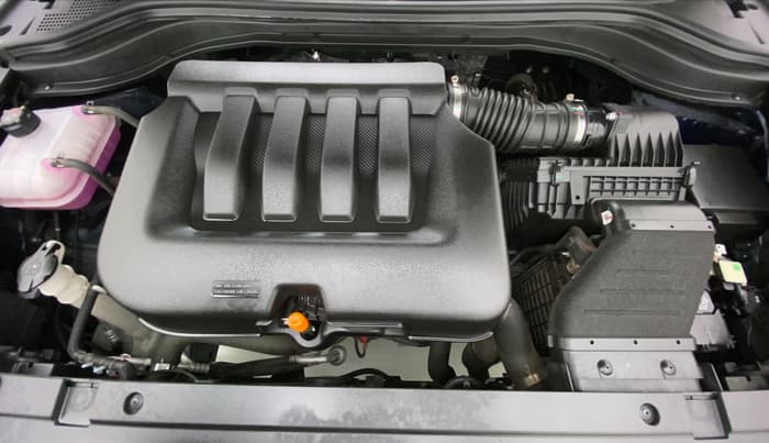 2022 Mahindra XUV700 MX P MT 5 STR, Petrol, Manual, 2,432 km, Open Bonet