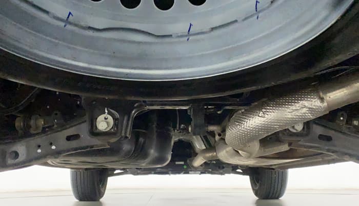 2022 Mahindra XUV700 MX P MT 5 STR, Petrol, Manual, 2,432 km, Rear Underbody