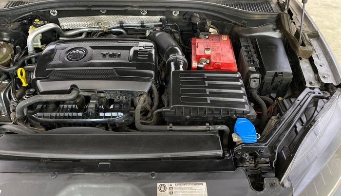 2017 Skoda Superb L&K 1.8 TSI AT, Petrol, Automatic, 42,342 km, Engine View - Left