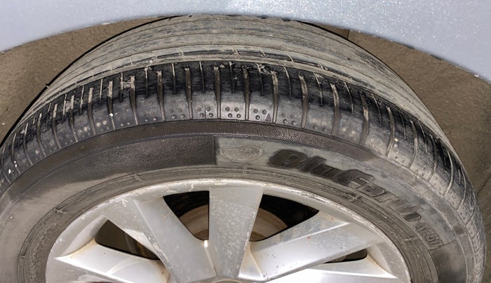 2017 Skoda Superb L&K 1.8 TSI AT, Petrol, Automatic, 42,342 km, Right Rear Tyre Tread