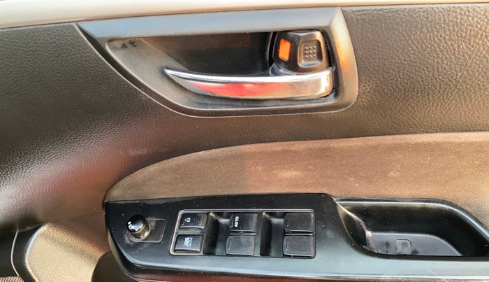 2014 Maruti Swift VDI, Diesel, Manual, 1,07,149 km, Driver Side Door Panels Control