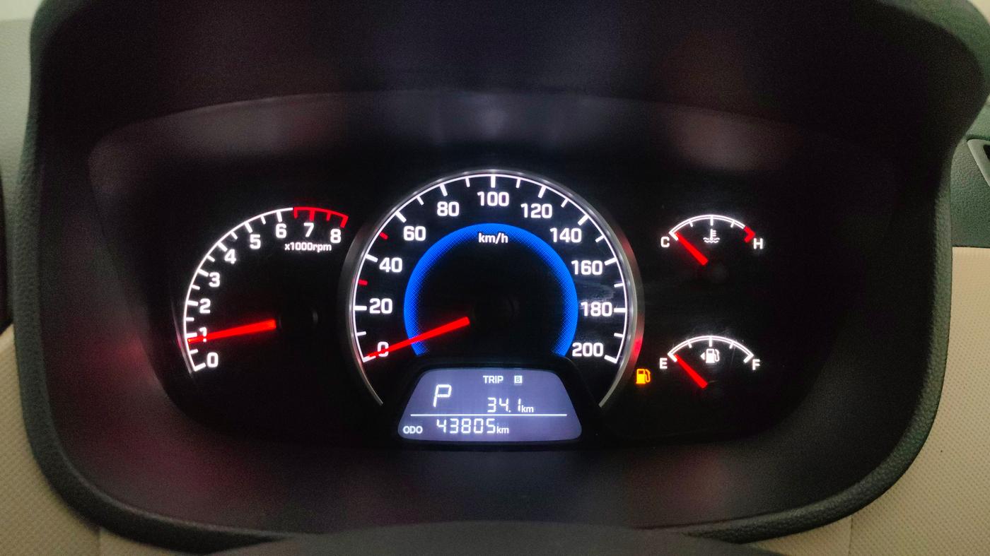2018 Hyundai Grand i10 SPORTZ AT 1.2 KAPPA VTVT, Petrol, Automatic, 43,805 km, Odometer Image
