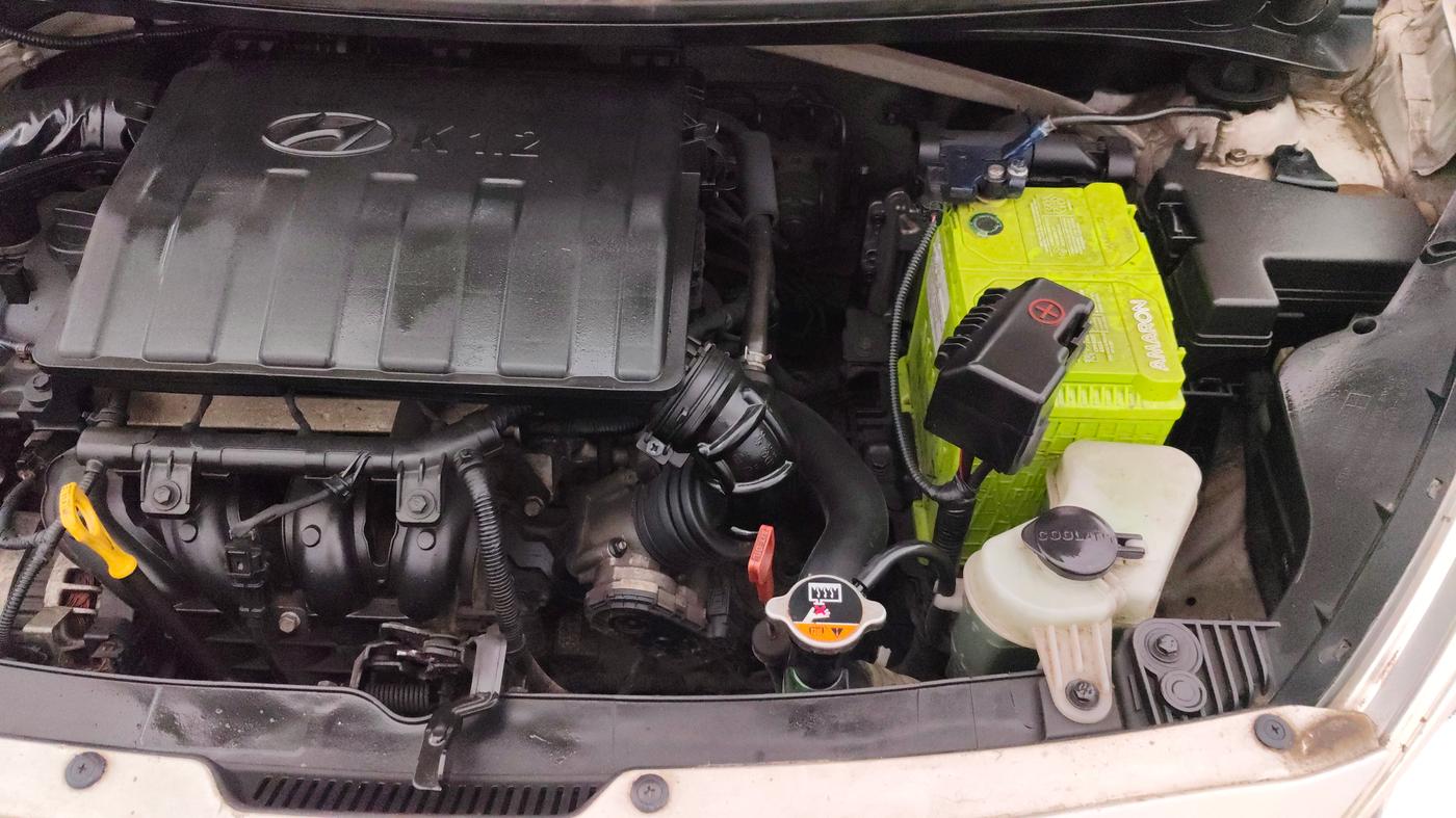 2018 Hyundai Grand i10 SPORTZ AT 1.2 KAPPA VTVT, Petrol, Automatic, 43,805 km, Engine View - Left