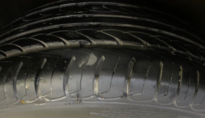 2020 Ford Ecosport TITANIUM 1.5L SPORTS(SUNROOF) DIESEL, Diesel, Manual, 46,487 km, Right Rear Tyre Tread