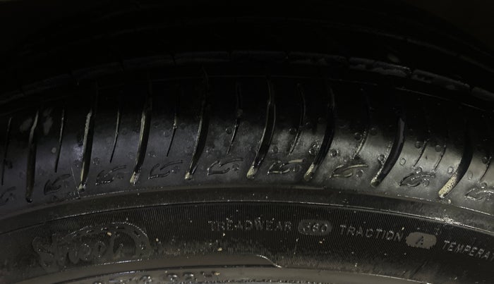 2020 Ford Ecosport TITANIUM 1.5L SPORTS(SUNROOF) DIESEL, Diesel, Manual, 46,487 km, Left Front Tyre Tread