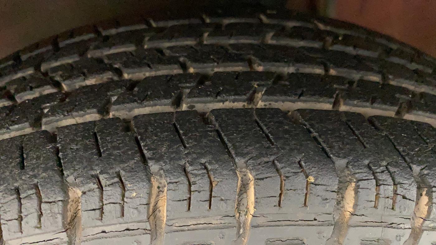 2010 Maruti Alto K10 VXI, Petrol, Manual, 26,735 km, Left Front Tyre Tread