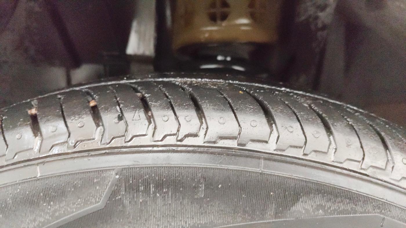 2024 Renault Kiger RXZ MT, Petrol, Manual, 38,293 km, Left Front Tyre Tread