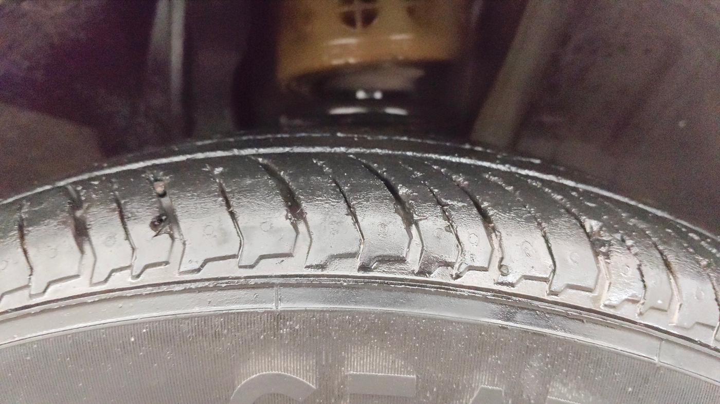 2024 Renault Kiger RXZ MT, Petrol, Manual, 38,293 km, Right Front Tyre Tread