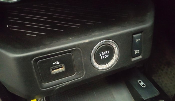 2024 Renault Kiger RXZ MT, Petrol, Manual, 38,293 km, Keyless Start/ Stop Button