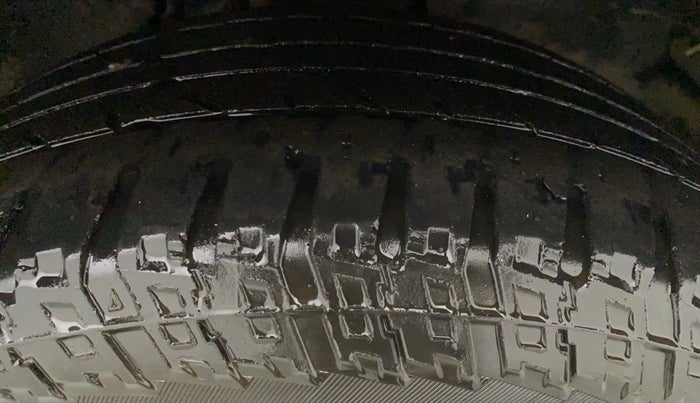 2019 Tata Harrier XZ 2.0L, Diesel, Manual, 88,987 km, Left Rear Tyre Tread