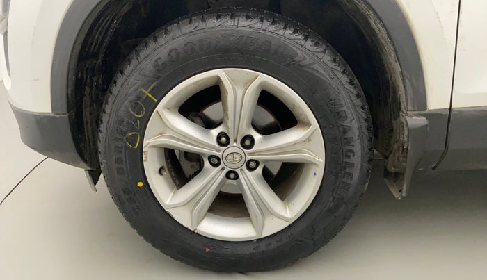 2019 Tata Harrier XZ 2.0L, Diesel, Manual, 88,987 km, Left Front Wheel