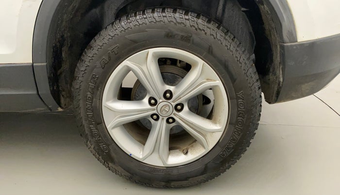 2019 Tata Harrier XZ 2.0L, Diesel, Manual, 88,987 km, Left Rear Wheel