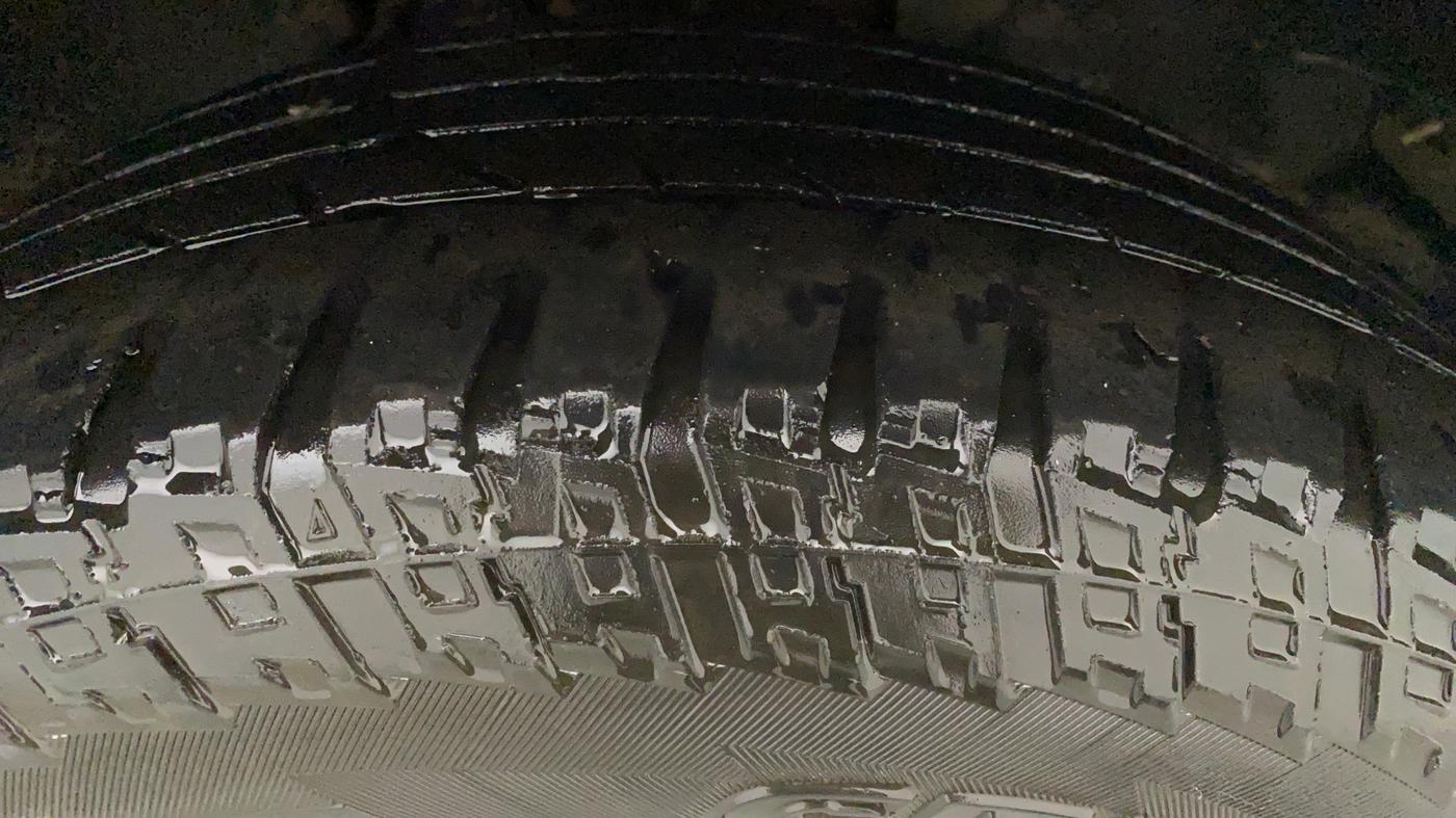 2019 Tata Harrier XZ 2.0L, Diesel, Manual, 88,987 km, Right Front Tyre Tread